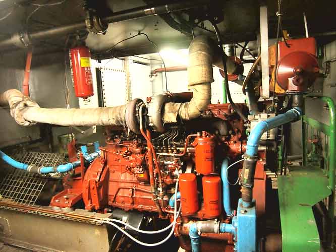 Moteur sur peniche freycinet a vendre